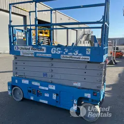 2016 Genie GS-3232 Scissor Lift
