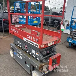 2018 Skyjack SJIII3219 Scissor Lift