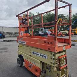 2017 JLG 2632ES Scissor Lift