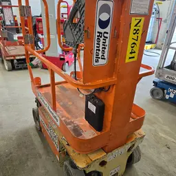 2014 JLG 1230ES Self-Propelled One-Person Lift
