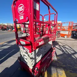 2018 MEC MICRO 19 Scissor Lift