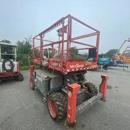2018 Skyjack SJ6832RT Rough Terrain Scissor Lift