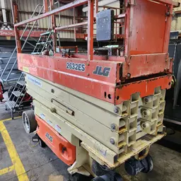 2017 JLG 2632ES Scissor Lift