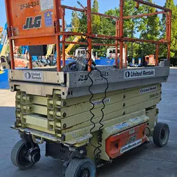 2014 JLG 2646ES Scissor Lift