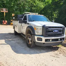2016 Ford F550REGXLG4X2