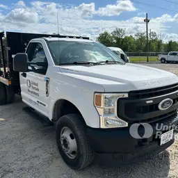 2021 Ford F-350 STAKE truck
