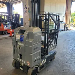 2017 JLG 20MVL Self-Propelled One-Person Lift
