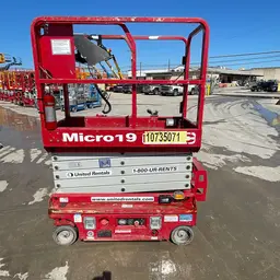 2018 MEC MICRO 19 Scissor Lift