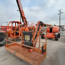 2019 JLG 460SJ Boom Lift