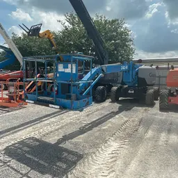 2016 Genie Z-62/40 Articulating Boom Lift