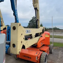 2015 JLG E450AJ Articulating Boom Lift