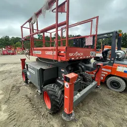 2018 Skyjack SJ6832RT Rough Terrain Scissor Lift