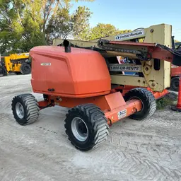 2017 JLG 450AJ Articulating Boom Lift