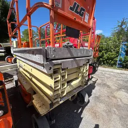 2015 JLG 3246ES Scissor Lift