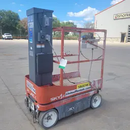 2017 Skyjack SJ16 Self-Propelled One-Person Lift