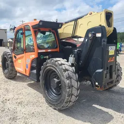 2017 JLG 742 Forklift