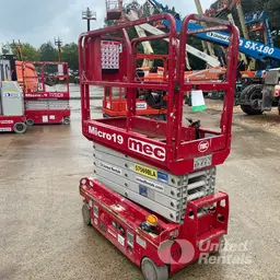 2018 MEC MICRO 19 Scissor Lift