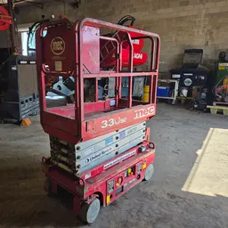 2017 MEC 1330SE Scissor Lift