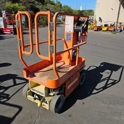 2019 JLG 1230ES Self-Propelled One-Person Lift