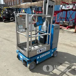 2017 Genie GR-20 Self-Propelled One-Person Lift
