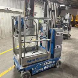 2018 Genie GR-20 Self-Propelled One-Person Lift