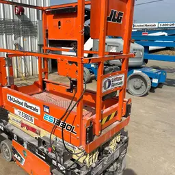 2022 JLG ES1330L Scissor Lift
