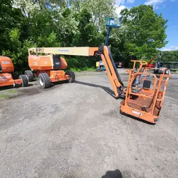 2016 JLG 800AJ Articulating Boom Lift