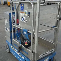 2019 Genie GR-20 Self-Propelled One-Person Lift