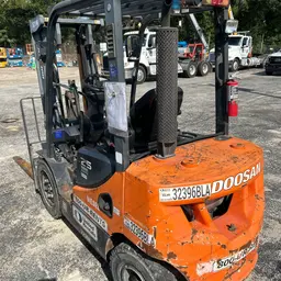 2016 Doosan D25S-7 Warehouse Forklift