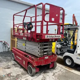 2017 MEC 3346SE Scissor Lift