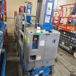 2018 Genie GR-20 Self-Propelled One-Person Lift
