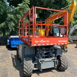 2018 Skyjack SJ6826RT Rough Terrain Scissor Lift