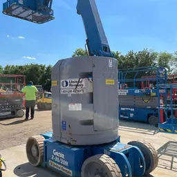 2015 Genie Z-30/20N RJ Articulating Boom Lift