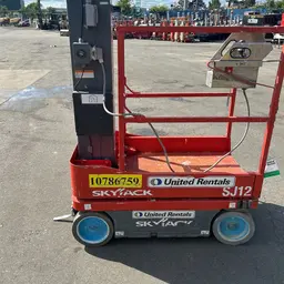 2018 Skyjack SJ12 Self-Propelled One-Person Lift