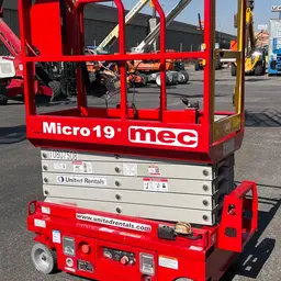 2018 MEC MICRO 19 Scissor Lift