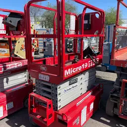 2019 MEC MICRO 19 Scissor Lift