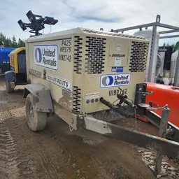 2021 Doosan P425/HP375WCU Air Compressor