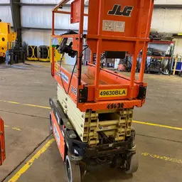 2017 JLG 1932R Scissor Lift