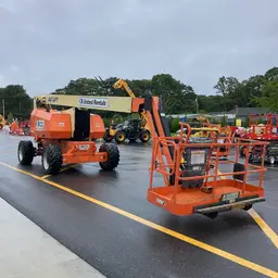 2016 JLG 800AJ Articulating Boom Lift