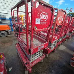 2017 MEC 1330SE Scissor Lift