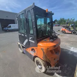 2022 Doosan G25E-7DF Warehouse Forklift