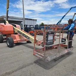 2016 JLG 400S Boom Lift