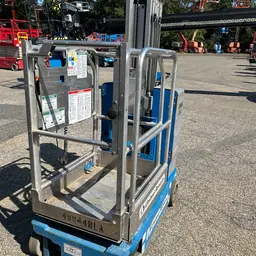 2017 Genie GR-20 Self-Propelled One-Person Lift