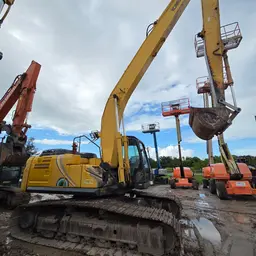 2019 Kobelco SK210LC-10 Excavator
