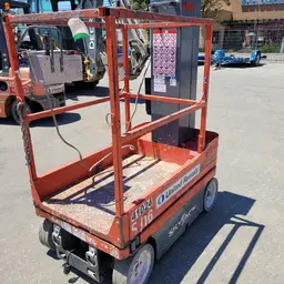 2017 Skyjack SJ16 Self-Propelled One-Person Lift