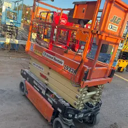 2018 JLG 1932R Scissor Lift