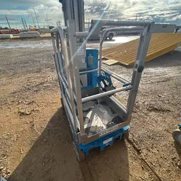 2017 Genie GR-20 Self-Propelled One-Person Lift