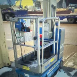 2018 Genie GR-20 Self-Propelled One-Person Lift