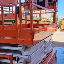2018 Snorkel S4732E Scissor Lift