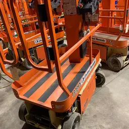 2016 JLG 1230ES Self-Propelled One-Person Lift
